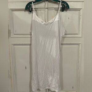White Slip (Size L) (White)